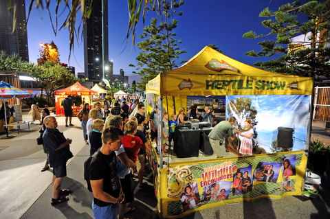 Surfers Paradise Beachfront Markets - Accommodation NT 0