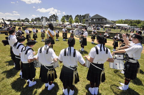 Bong Bong Picnic Races - Accommodation NT 2
