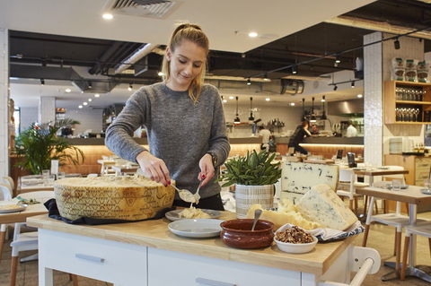 Flaming Cheese Wheel And Wine Experience: Gasworks - Accommodation NT 0