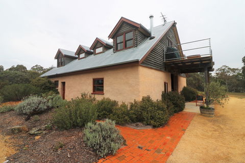 Yarralaw Springs Wines  - Cellar Door Wine Tasting - Accommodation NT 2