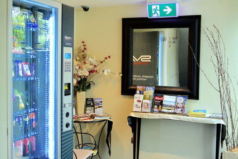 Knightsbridge Apartments - Accommodation NT 4
