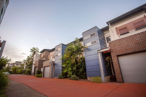 Best Western Plus Quarterdecks Retreat - Accommodation NT 0