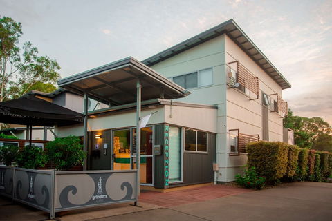 Best Western Plus Quarterdecks Retreat - Accommodation NT 2