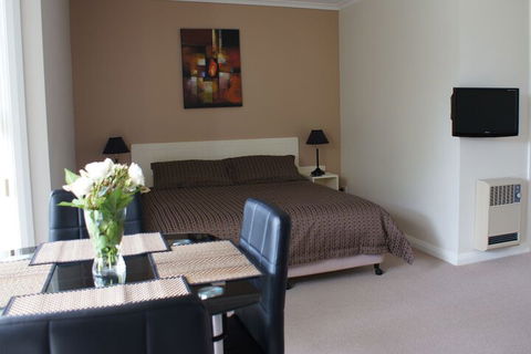 Shearwater Cottages - Accommodation NT 4
