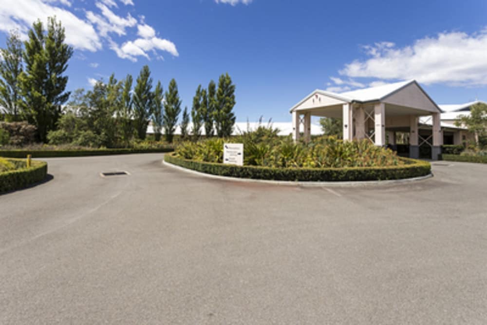  Accommodation NT