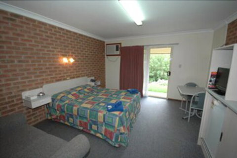 Burra Motor Inn - Accommodation NT 2