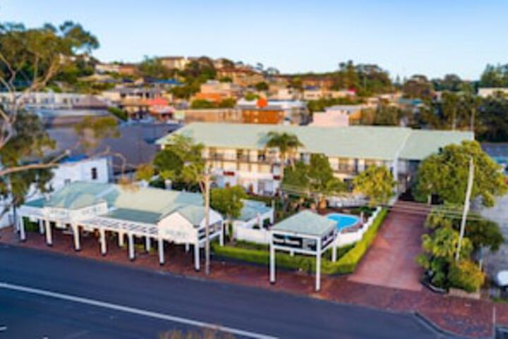  Accommodation NT