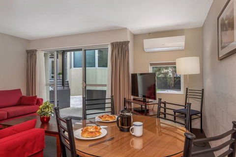 Bay View Villas - Accommodation NT 7