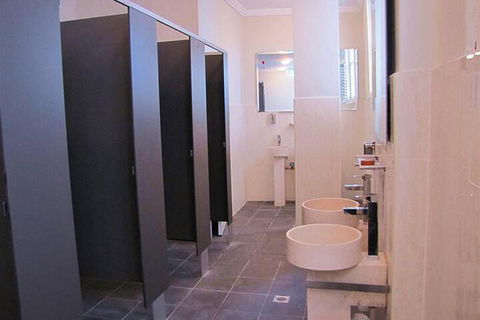 Cooper Lodge Hotel - NT Tourism 6