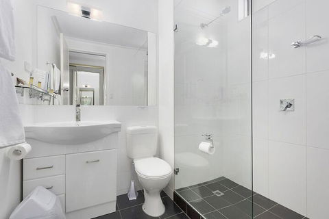 Beachfront Voyager Motor Inn - Accommodation NT 4