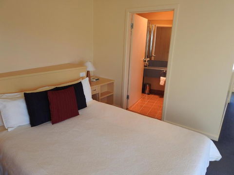 Waves Luxury Suites - Accommodation NT 1