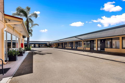 Comfort Inn And Suites Manhattan - Accommodation NT 3