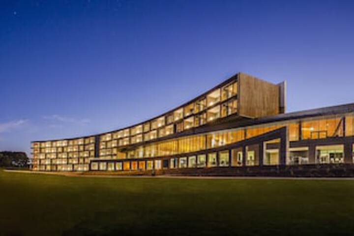  Accommodation NT