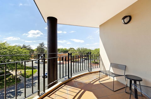 Astra Apartments - The Griffin - NT Tourism 6