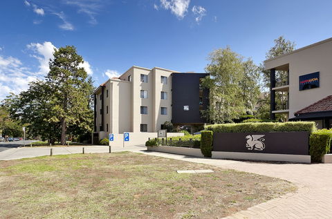 Astra Apartments - The Griffin - NT Tourism 2