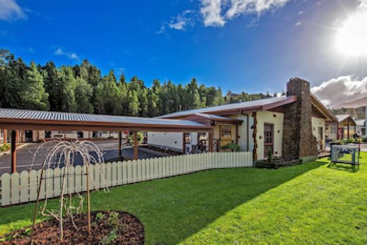 Accommodation NT
