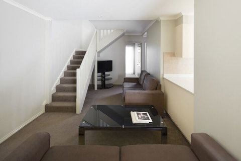Pinnacle Apartments - Accommodation NT 6