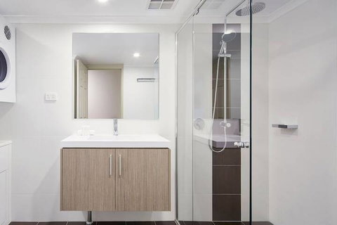 Pinnacle Apartments - Accommodation NT 5
