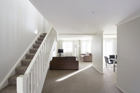 Pinnacle Apartments - Accommodation NT 7