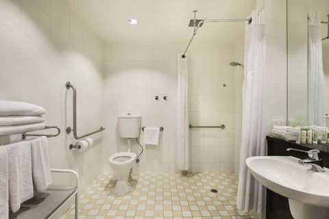 Holiday Inn Melbourne Airport, An IHG Hotel - Accommodation NT 7