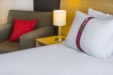 Holiday Inn Melbourne Airport, An IHG Hotel - Accommodation NT 6