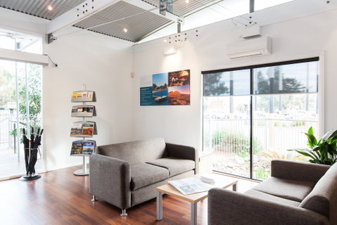 Majestic Oasis Apartments - Accommodation NT 4