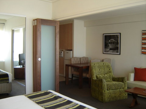 Quest Jolimont - Accommodation NT 6