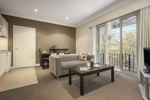 Quest On Lonsdale - Accommodation NT 5