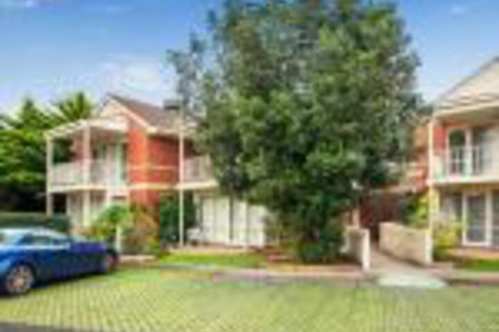  Accommodation NT
