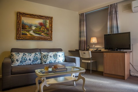 Albert Heights Serviced Apartments - Accommodation NT 4