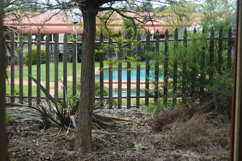 Grange Burn Motel - NT Tourism 0