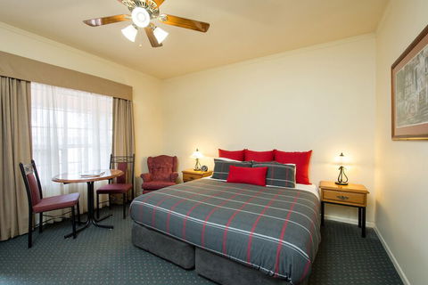 John Pirie Motor Inn - Accommodation NT 3