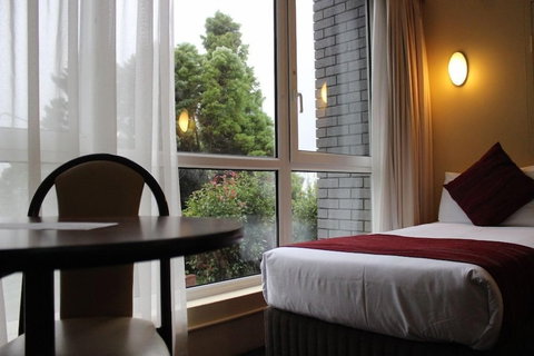 Alpine Motor Inn - Accommodation NT 2