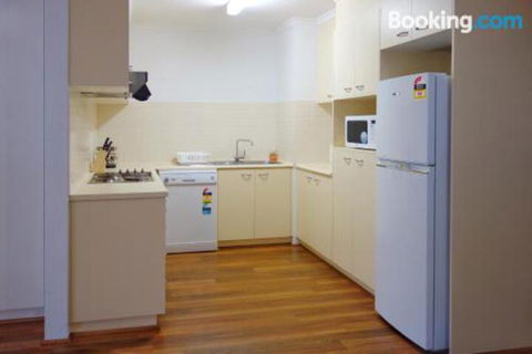 Kingston Terrace Apartments - NT Tourism 3