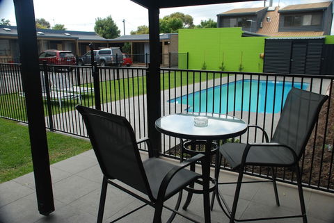 Mitchell On Main Motel & Apartments - Accommodation NT 2