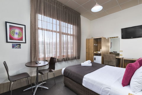 Adelaide Paringa - Accommodation NT 5