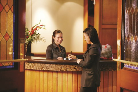 Hotel Bruce County - Accommodation NT 6