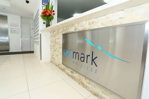 Seamark On First - Accommodation NT 4