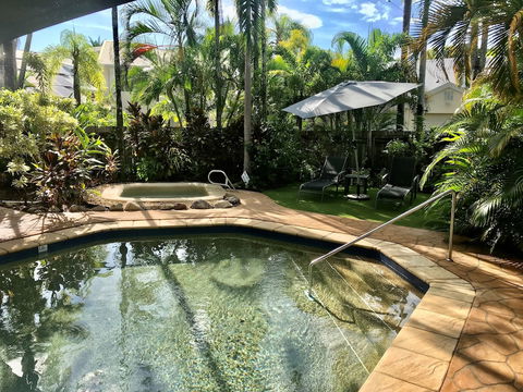 The Villas Palm Cove - Accommodation NT 5