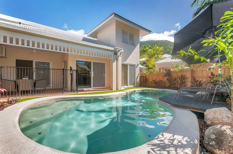 The Villas Palm Cove - Accommodation NT 2