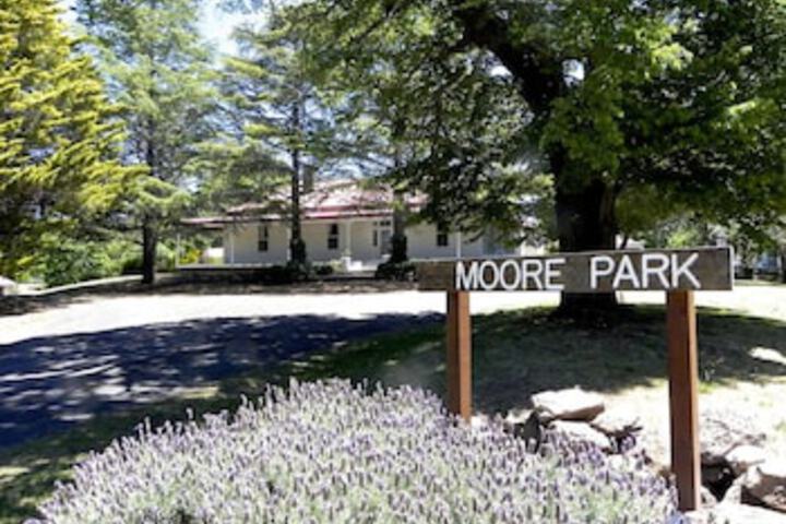  Accommodation NT