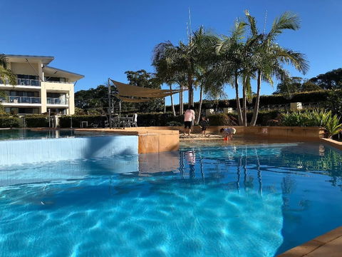 Boathouse Resort Tea Gardens - NT Tourism 4