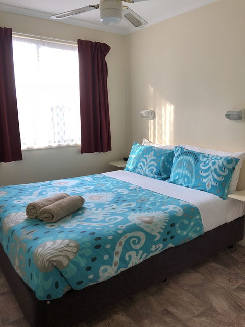 Twin Dolphins Holiday Park - Accommodation NT 5