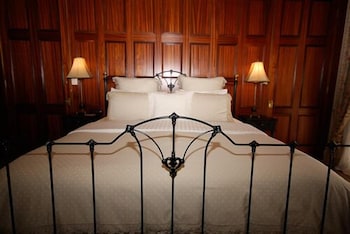 Carlyle House B & B - Accommodation NT 4