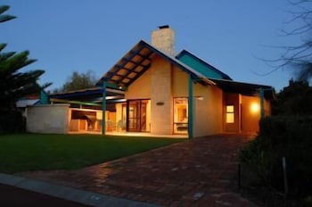 Dunsborough Beach Cottages - Accommodation NT 4