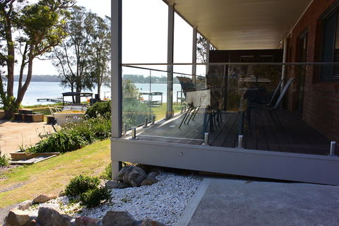 Dungowan Waterfront Apartments - NT Tourism 5