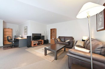 Accommodate Canberra - The Avenue - Accommodation NT 3