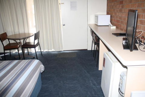 Omeo Motel - Accommodation NT 6