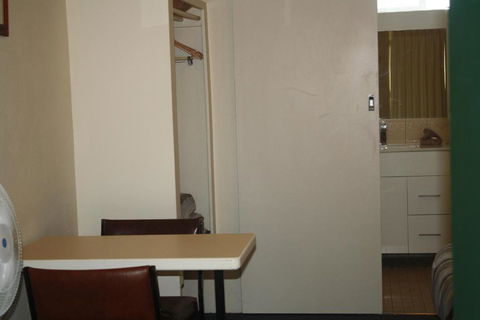 Omeo Motel - Accommodation NT 5
