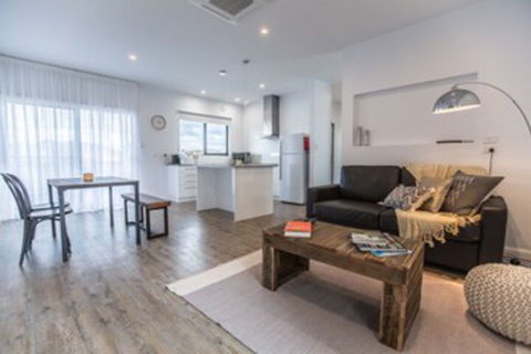 Island Quarters - Accommodation NT 0